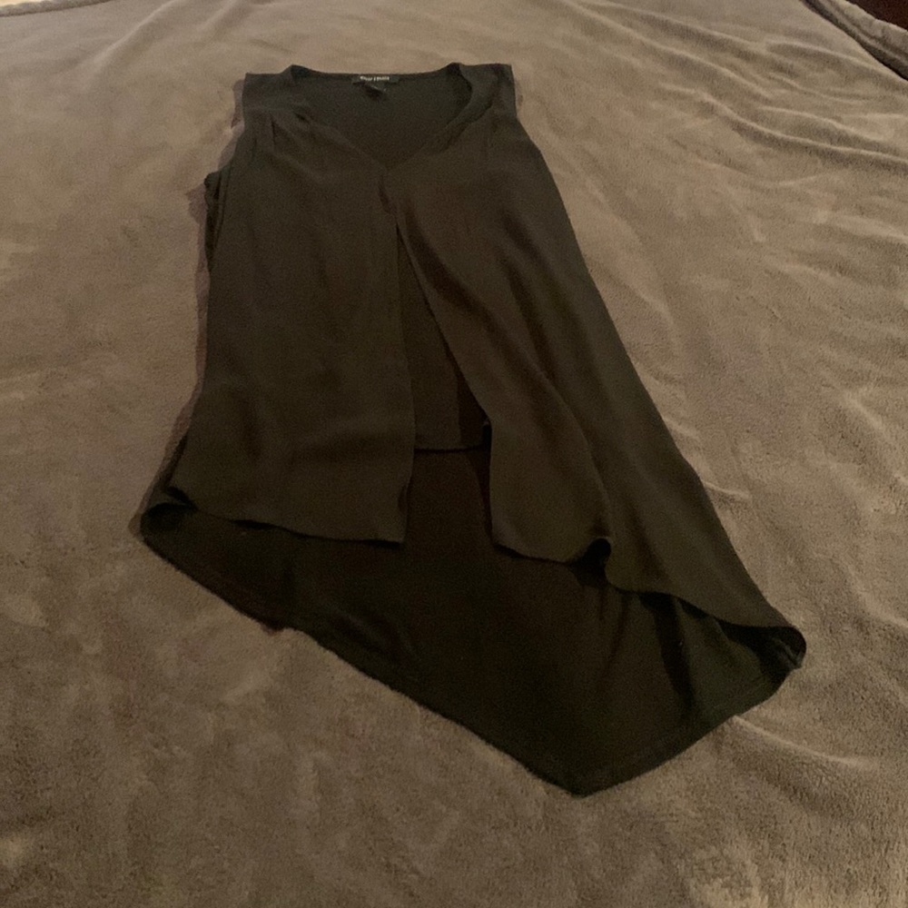 Hi low tank blouse v neck
